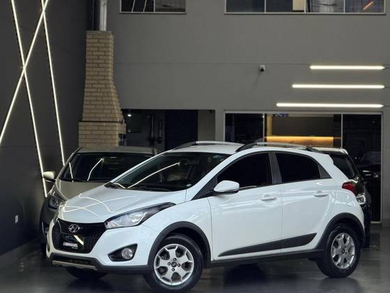 HYUNDAI HB20X 1.6 16V STYLE FLEX 4P MANUAL HYUNDAI HB20X 1.6 16V STYLE FLEX 4P MANUAL